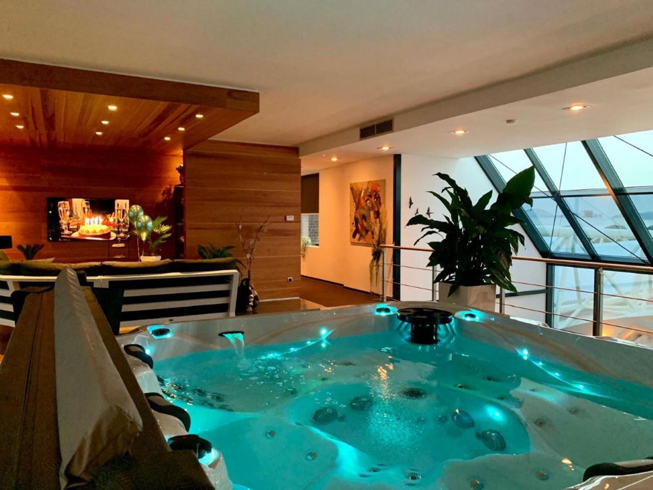Wellness Dome Penthouse Suite Kerkrade Exterior foto